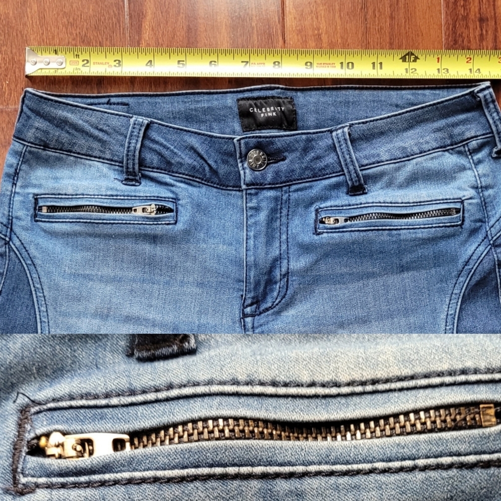 Jeans - Picture 2 of 4